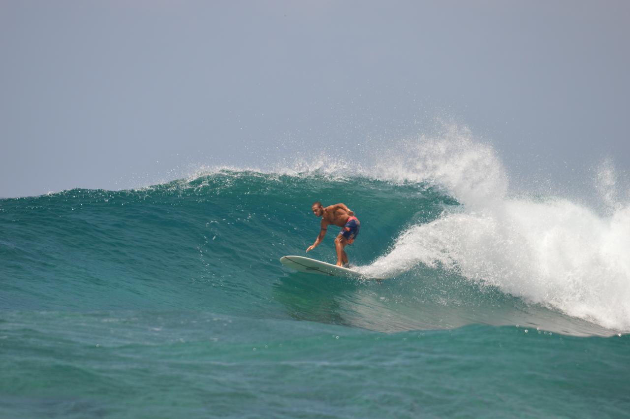 Surf Trip Maldives Hotel Thulusdhoo Exterior photo