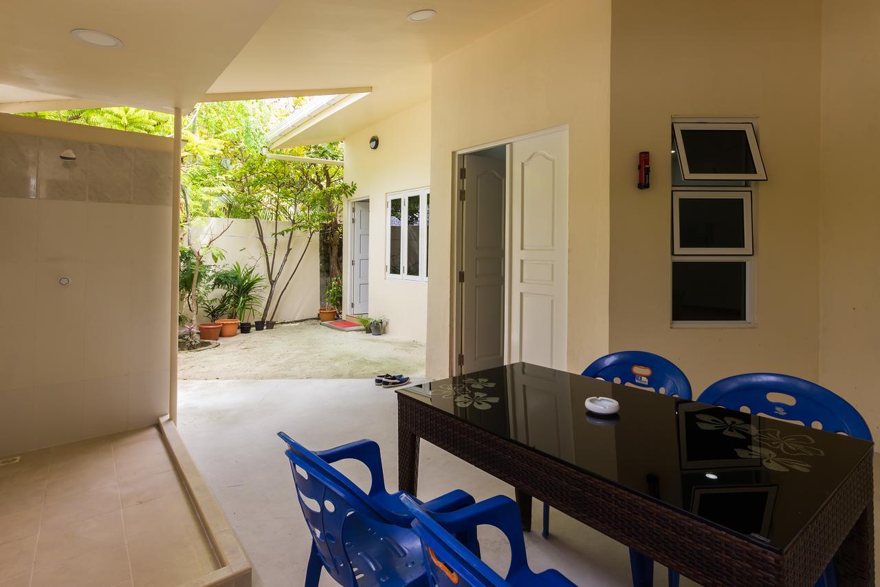 Surf Trip Maldives Hotel Thulusdhoo Exterior photo